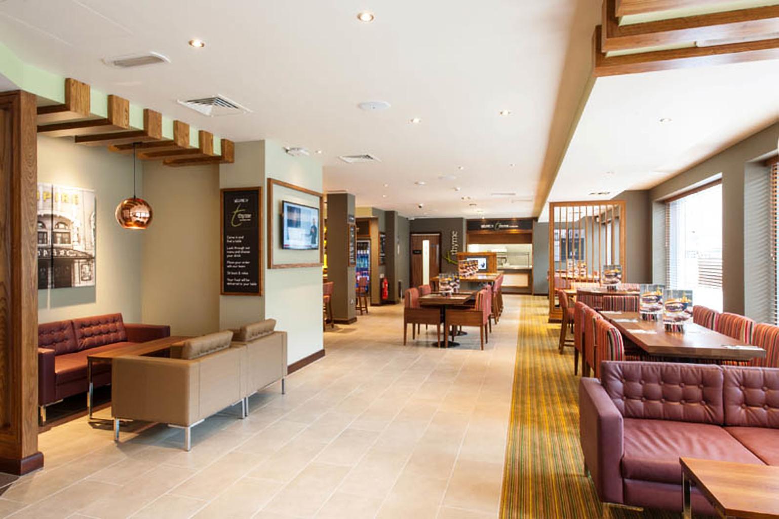 Premier Inn London Hackney Exteriör bild