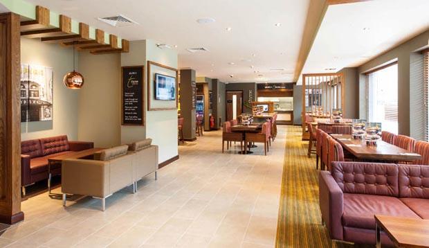 Premier Inn London Hackney Exteriör bild